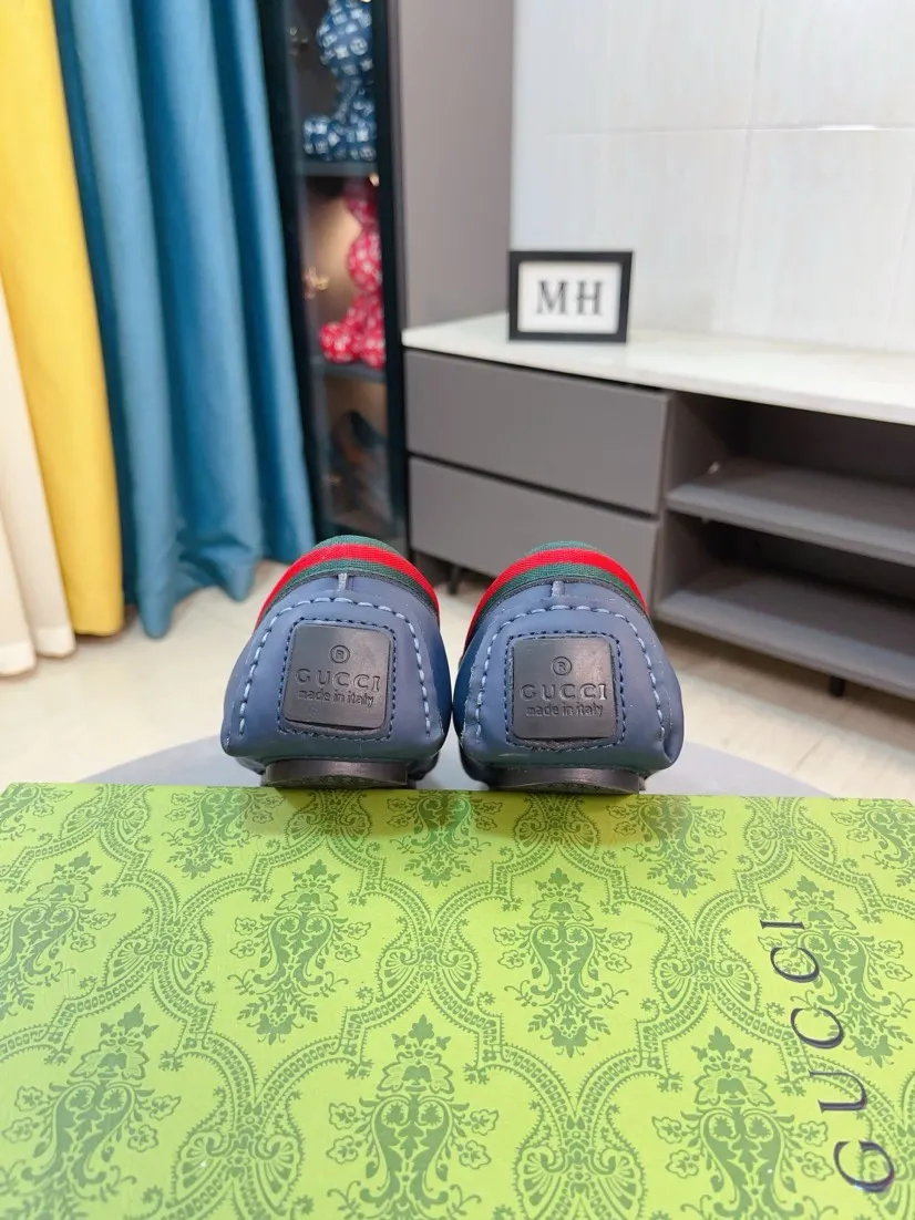 Men's shoes💰400🌹🌹【GUCCI】Hong Kong original top quality exquisite craftsmanship top quality💪🏼high-end boutique men's Hugh Doudou shoes British fashion style 🎈original metal soft cowhide surface lazy slip-on Loaf style This fabric is made of 🇮🇹imported top soft calfskin, code number: 38-44